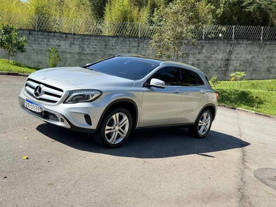 MERCEDES-BENZ GLA 200 1.6 CGI ENDURO 16V TURBO FLEX 4P AUTOMÁTICO MERCEDES-BENZ GLA 200 1.6 CGI ENDURO 16V TURBO FLEX 4P AUTOMÁTICO